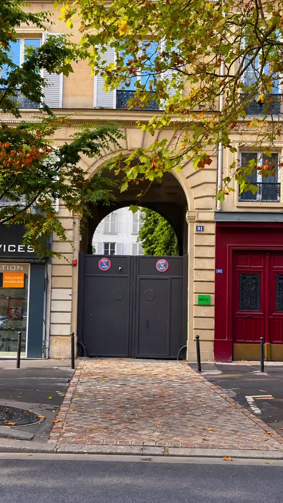 Arche d’entrée du 81 boulevard Beaumarchais